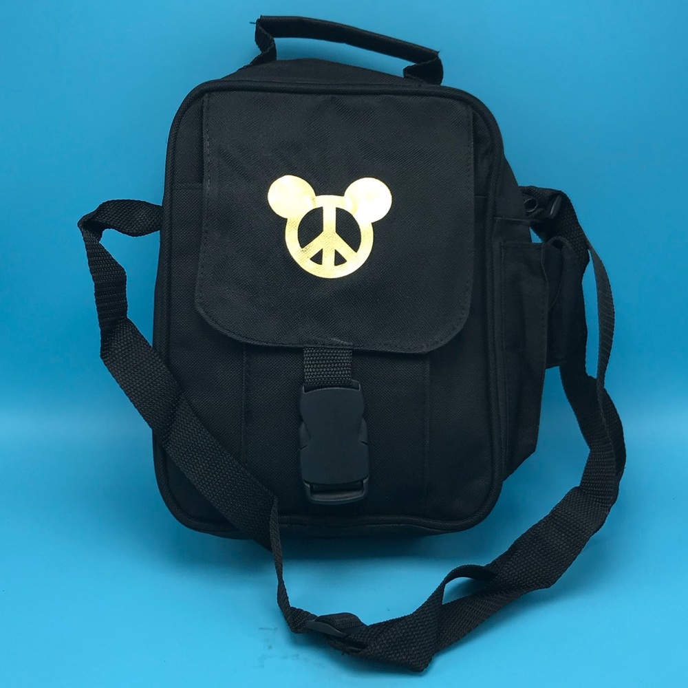 Mickey Mouse PEACE SIGN Travel Park Festival Crossbody Bag NWOT